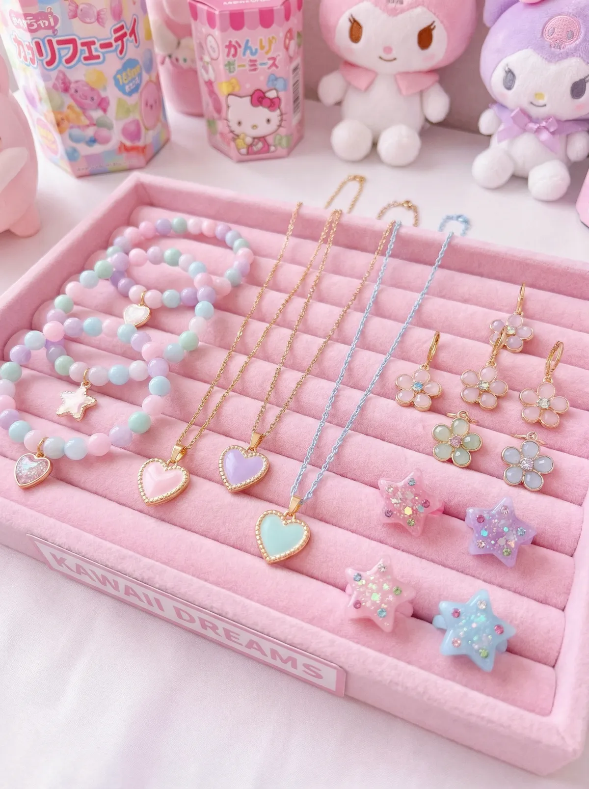 久久大香伊蕉在人线免费 闺蜜推荐甜美饰品